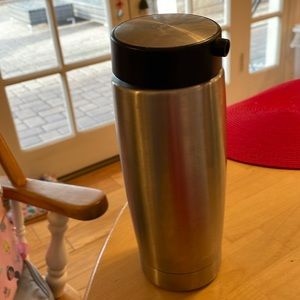 Jura thermal container